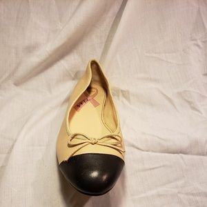 Two tone ballet flats